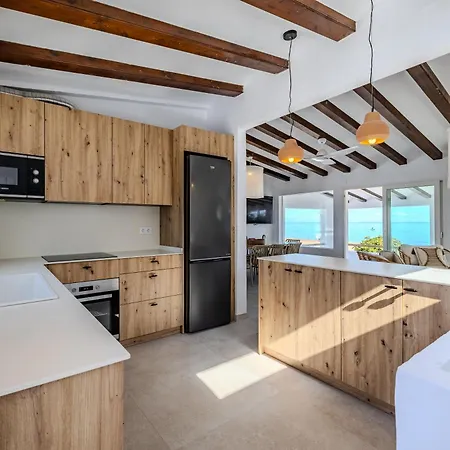 Urbanizacion El Oasis, 20 En 1ª Linea Playa *