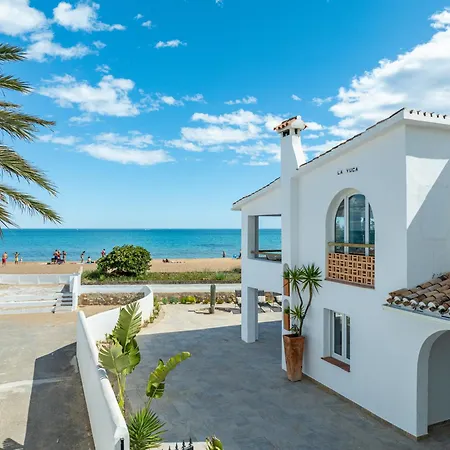 Urbanizacion El Oasis, 20 En 1ª Linea Playa Willa