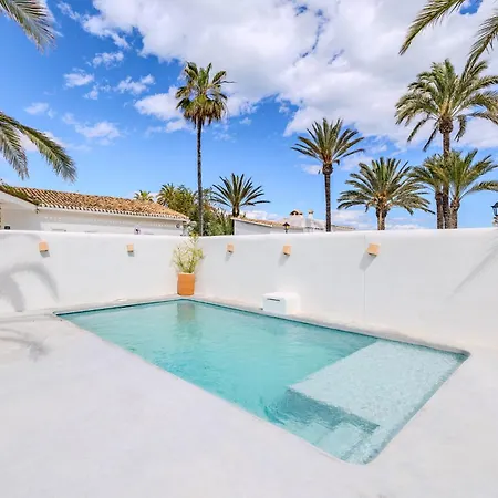 Urbanización El Oasis, 20 En 1ª Línea Playa *