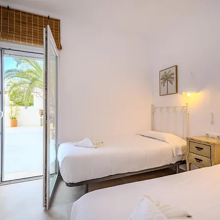 Urbanización El Oasis, 20 En 1ª Línea Playa