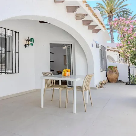 Villa Urbanizacion El Oasis, 20 En 1ª Linea Playa