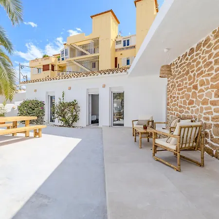 Villa Urbanizacion El Oasis, 20 En 1ª Linea Playa
