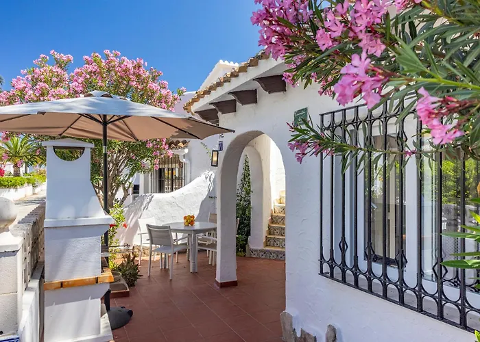 Villa Urbanización El Oasis, 20 En 1ª Línea Playa Dénia