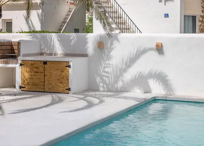 Villa Urbanización El Oasis, 20 En 1ª Línea Playa